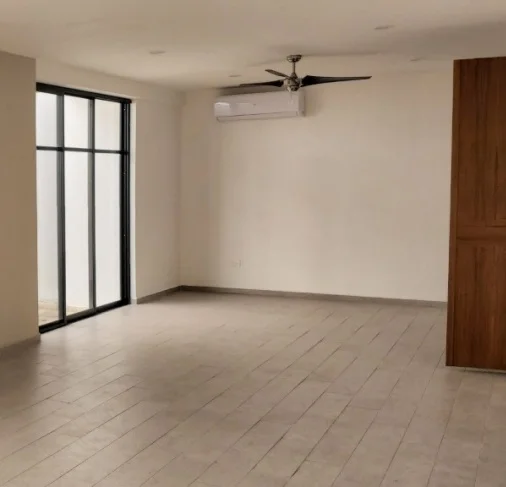 Renta de casa en Residencial Arbolada Cancun Avenida Huayacan