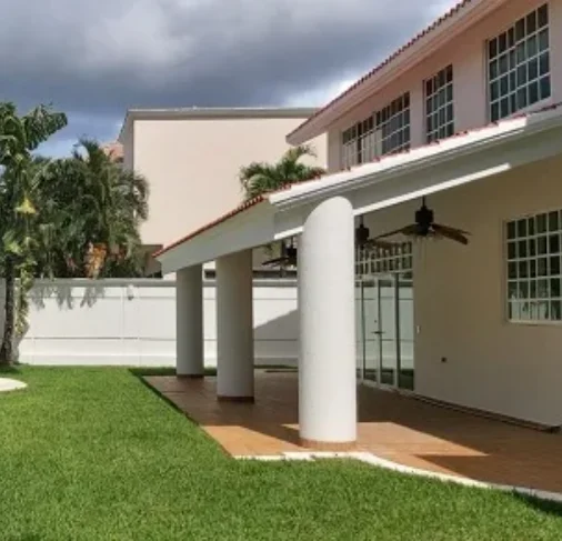 Espectacular Casa en renta ubicada en  Residencial Villa Magna Cancun