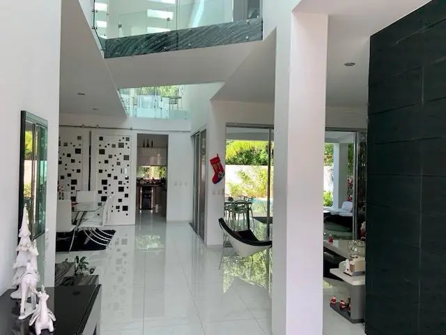 casa en venta en villa magna cancun estilo moderno
